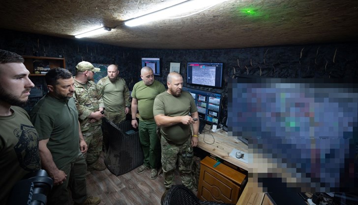 Украинският президент посети фронтовата линия във Вовчанск