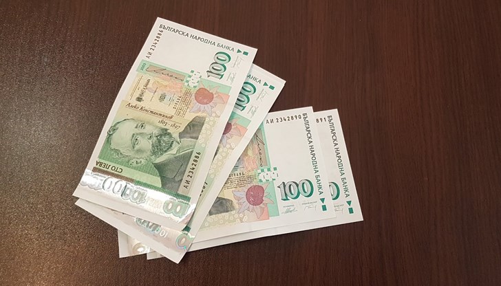 Многодетната жена ще получава 300 лева месечно от септември 2025 година Многодетната жена ще получава 300 лева месечно от септември 2025 година