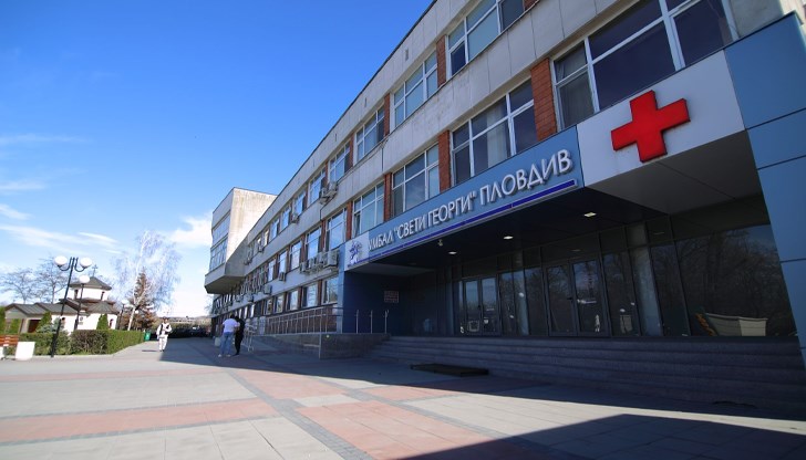 Лекарите се борят за живота на 20-годишното момиче в реанимацията на пловдивска болница Лекарите се борят за живота на 20-годишното момиче в реанимацията на пловдивска болница