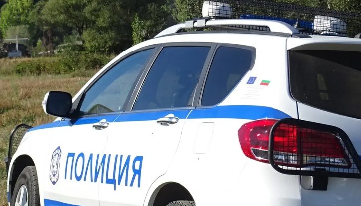 Трима души са с опасност за живота, а семейство с дете получи леки наранявания