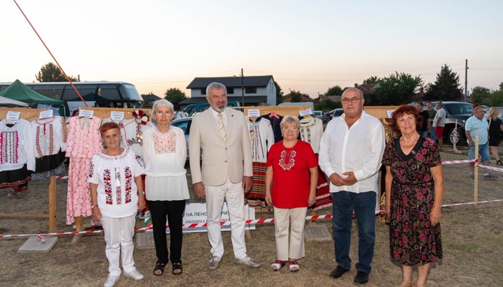 Четиридневният празник на общината приключва довечера с концерт на Фики Четиридневният празник на общината приключва довечера с концерт на Фики