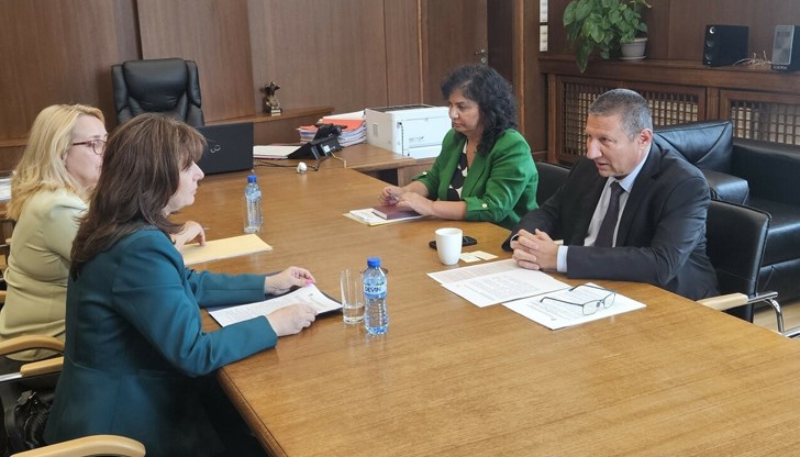 Борислав Сарафов и Велислава Делчева се срещнаха за координация в борбата с домашното насилие
