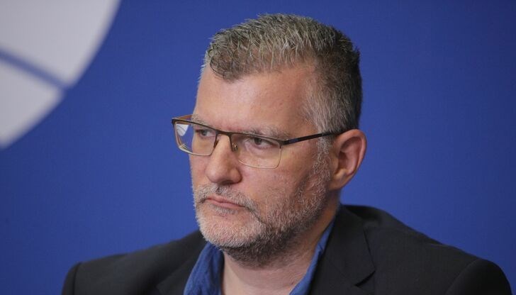 Причината да се забрани тази съставка от гел лака е промяна в нейната класификацияэ