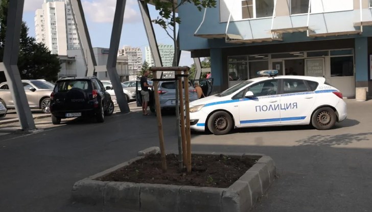 Младеж помете шестима души с АТВ на тротоар