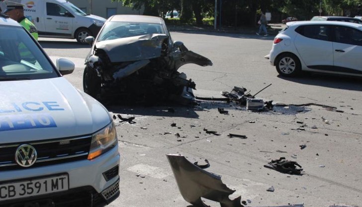 Инцидентът се случи в квартал "Левски" в нощта срещу четвъртък без пострадали хора