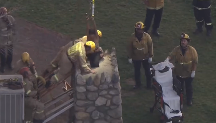 Тя се заклещи на метър дълбочина, след като се качи