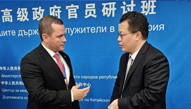 Кметът на Русе води делегация от представители на местната власт