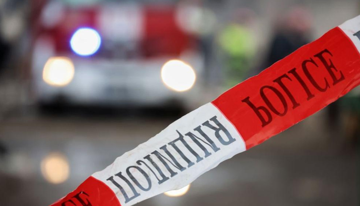 Убийството е станало през нощта, докато съпругът на жертвата бил