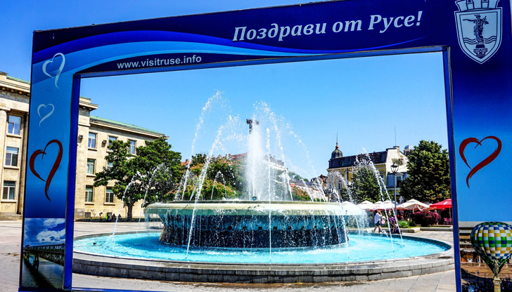 Експозицията е под надслов По река Дунав от Голямата до