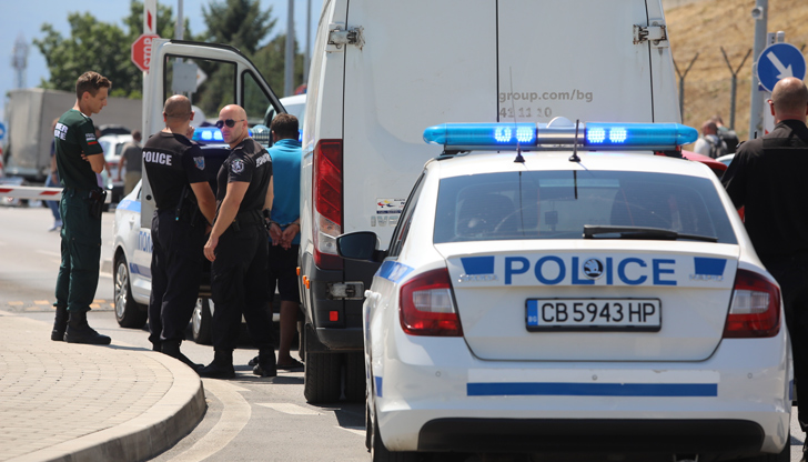 Задържаха мъж на 35 години в района на летище Васил