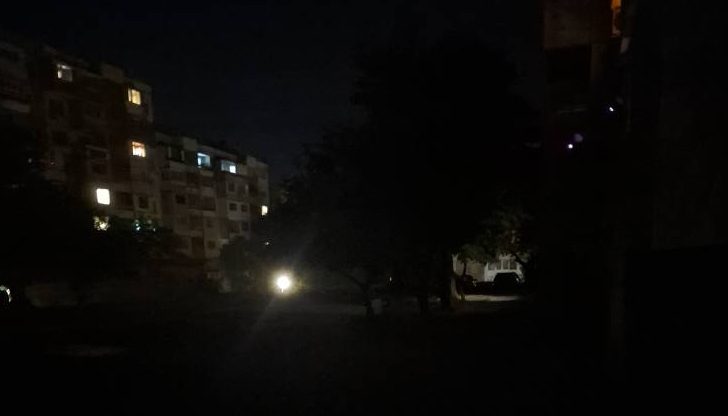 Тъмни петна чакат проектиране за осветлениеЖители на квартал Чародейка север