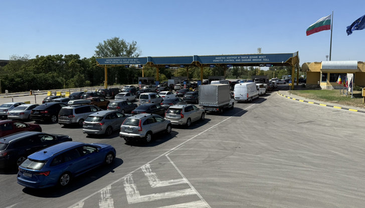 Опашката от коли на румънска територия достига 2 километра, въведено