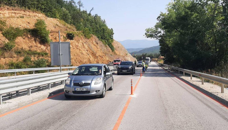 Шестима души пострадаха при два инцидента на едно и също