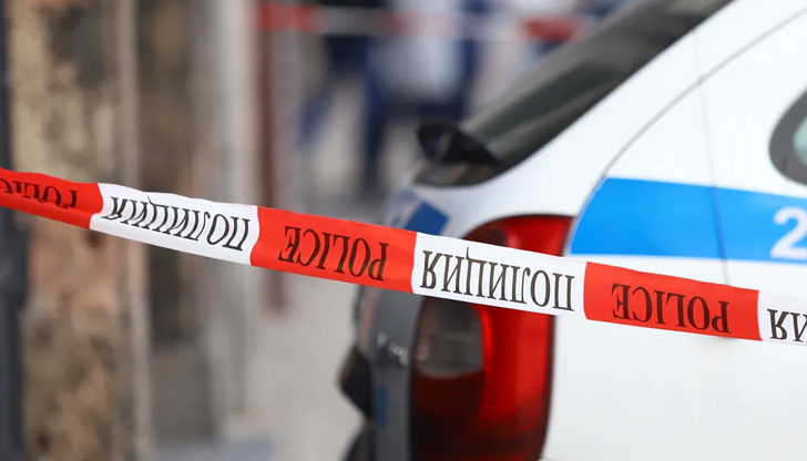 78-годишният мъж е стоял на пейка по време на инцидентаТрагичен