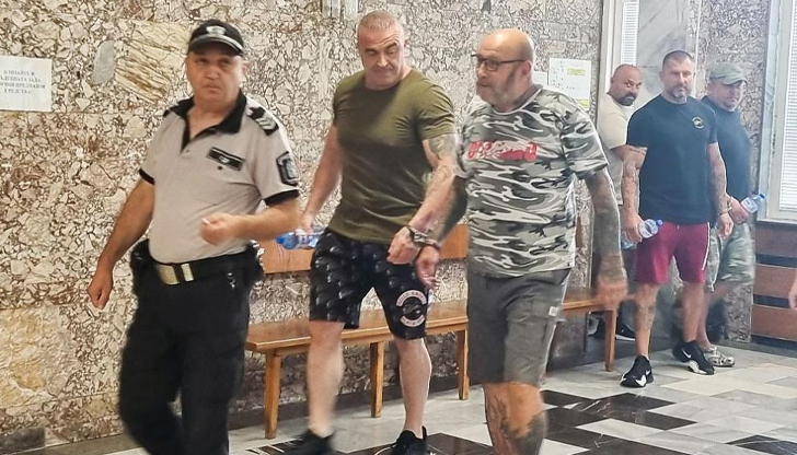 Заплашени са с до 15 години затвор за рекет и