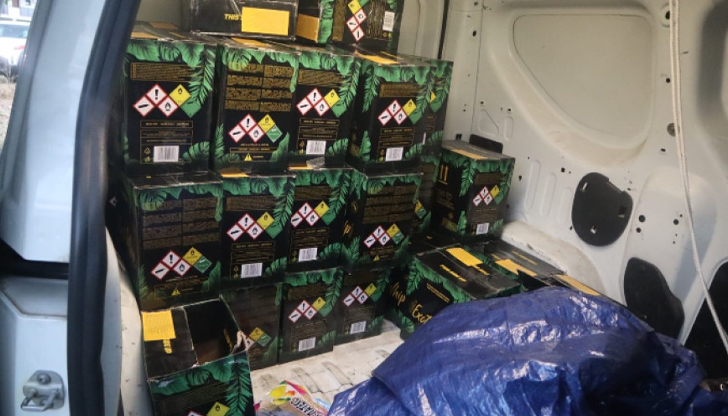 Иззети са 30 кашона с по 60 флакона при спецоперация