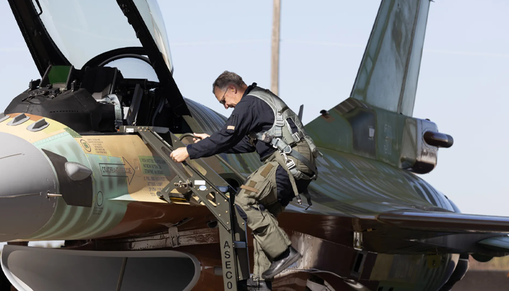 Атанас Запрянов обяснява пред депутат от ПП-ДБ защо графиците зависят