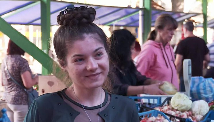 Анна-Мария е вече пети курс студентка в Медицинския университет в