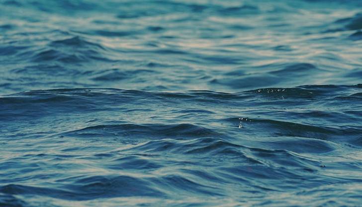 Пострадалият е с диагноза черепно-мозъчна травма и счупен шиен прешлен58-годишен