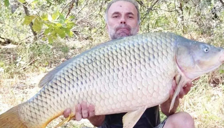 Стефан Ганев постави личен рекорд с 21-килограмова рибаВпечатляващ трофеен улов