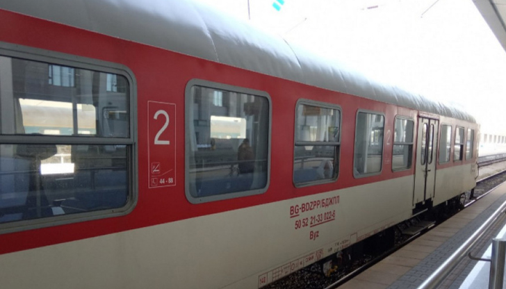 20-годишното момиче е с по-тежки наранявания, и двете са в