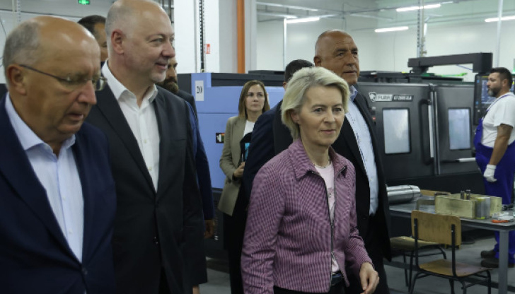 Председателят на ЕК посети ВМЗ-Сопот и разкри ролята на България