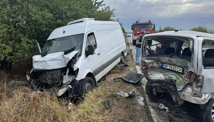 При инцидента има множество материални щети и едно пострадало лицеВерижно