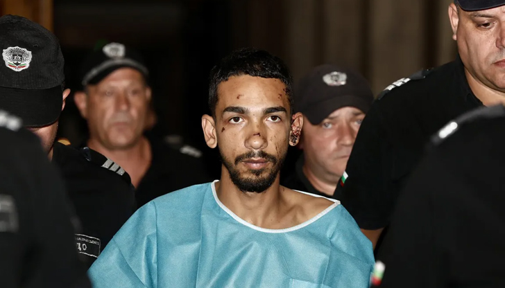 Държавата глобявала летящия убиец Виктор още преди да му подари