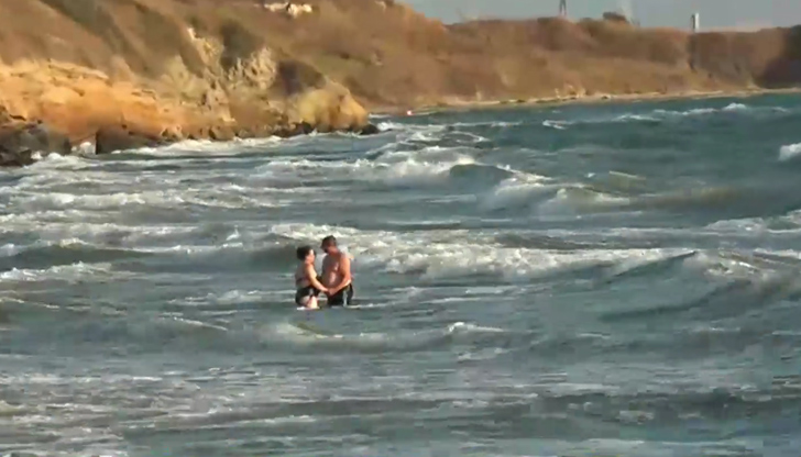 Васил Алексиев предупреждава: морето не е до колене, а червените