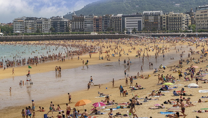 Осем от десетте най-претъпкани плажа са в Европа според ново