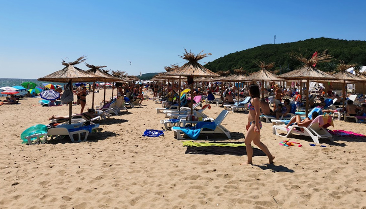 По-евтино море от другия месец: Цените падат с до 20%Намаления