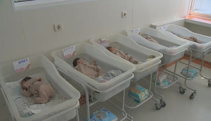 Лекарите обясняват пика с повече време у дома в студените