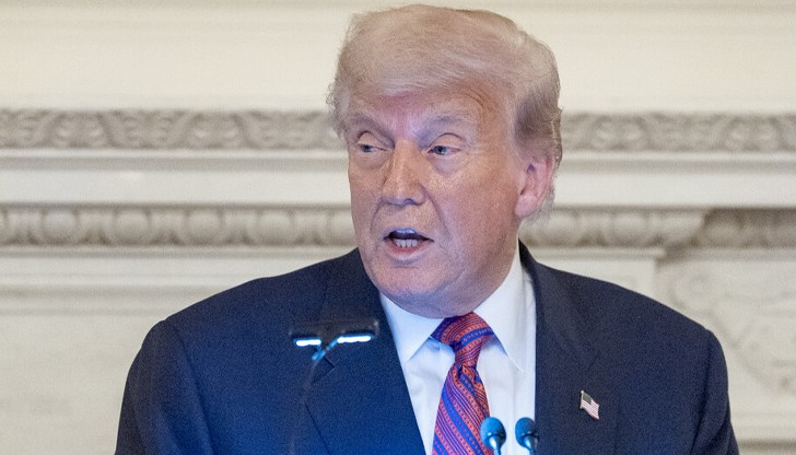 Американският президент обвини Барак Обама, че предал Крим на Путин