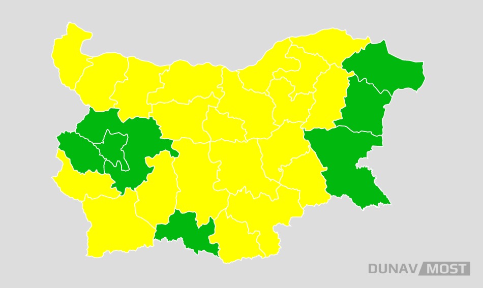 Обявиха жълт код за високи температури в 21 области на