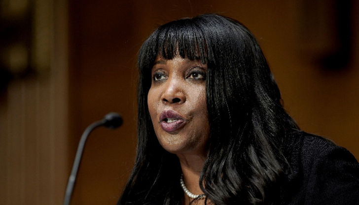 Президентът на САЩ освободи Кук от поста ѝ в централната