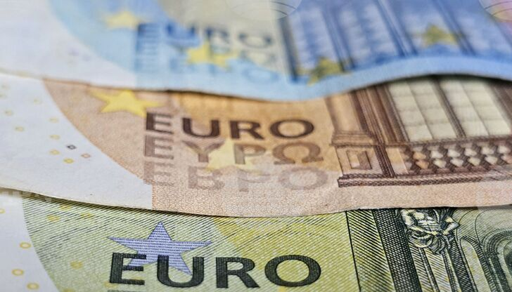 Член на Съвета на мъдреците остро критикува правителството на Мерц