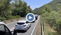 Интензивен трафик затруднява движението в цяла България
