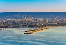 Вече четвърта година районът на морската столица страда от сериозна