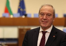 МВР похарчило милиони за нови коли от фонда който се