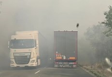 Пламъци блокираха Е79 край Враца движението вече е нормализираноПожарът който