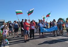 Гражданите продължават с исканията за решение на проблема с водоснабдяването