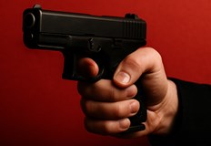 Вдигат възрастта за придобиване на пистолети до 25 години психологическите