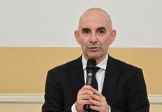 Българският евродепутат повдигна въпроса за преследванията срещу УПЦ по време