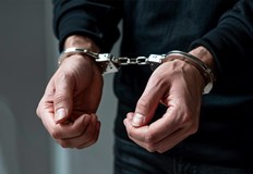 Съдът го настани в психиатрична болница за изследванеСъдът остави за