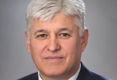 Бившият служебен министър на отбраната критикува остро политическия установен редБившият