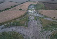 Депутатът показа пустеещи терени край Бяла по бъдещата магистрала Русе