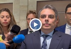 Бившият финансов министър твърди че изтегленият дълг е 18 милиарда