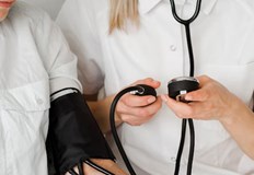 Научни изследвания обясняват колебанията в кръвното и как да се