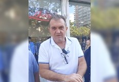 Активистите твърдят че в държавната сграда е имало офис на