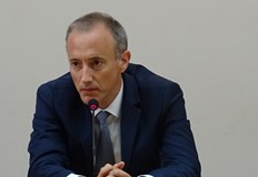 Учебната година започва присъствено въпреки неприключилите на места ремонтиОбразователният министър